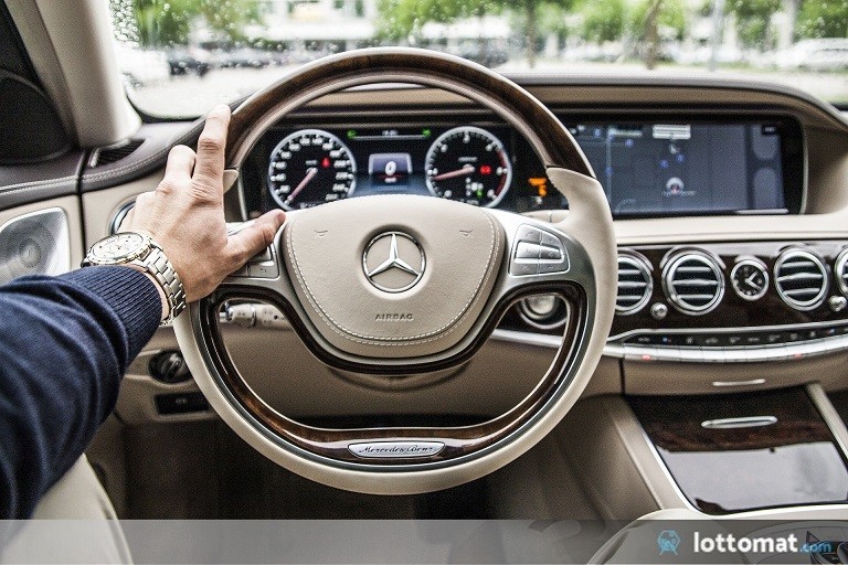 Sorteo de loteria; número y premio mayor resultado